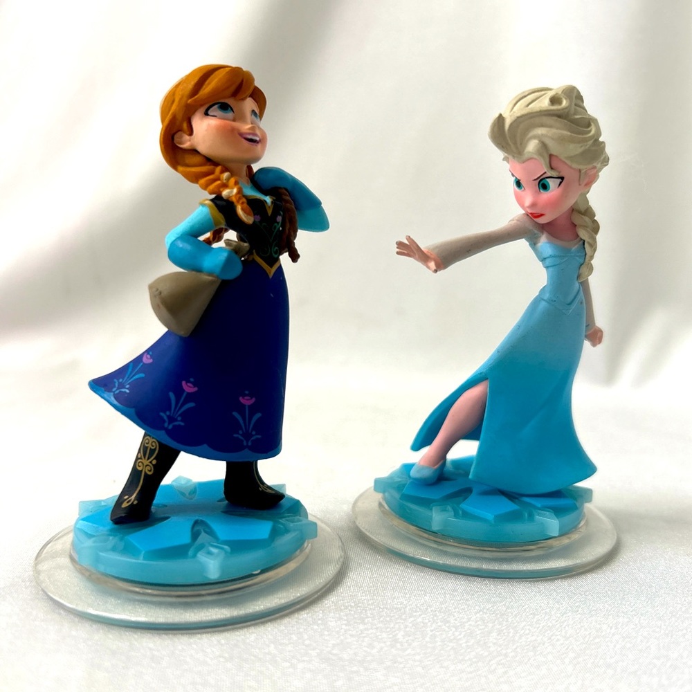 Disney Frozen Elsa & Anna Infinity 2.0 Figure 3.5” GUC.